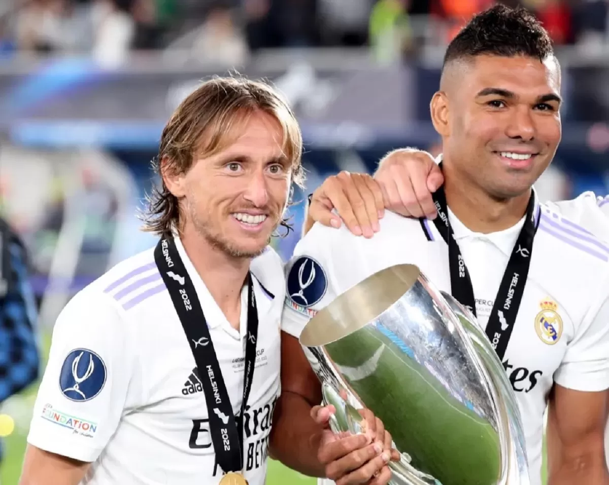 Casemiro ingin menjejaki Luka Modric ke Serie A Italia usai tinggalkan Manchester United. 