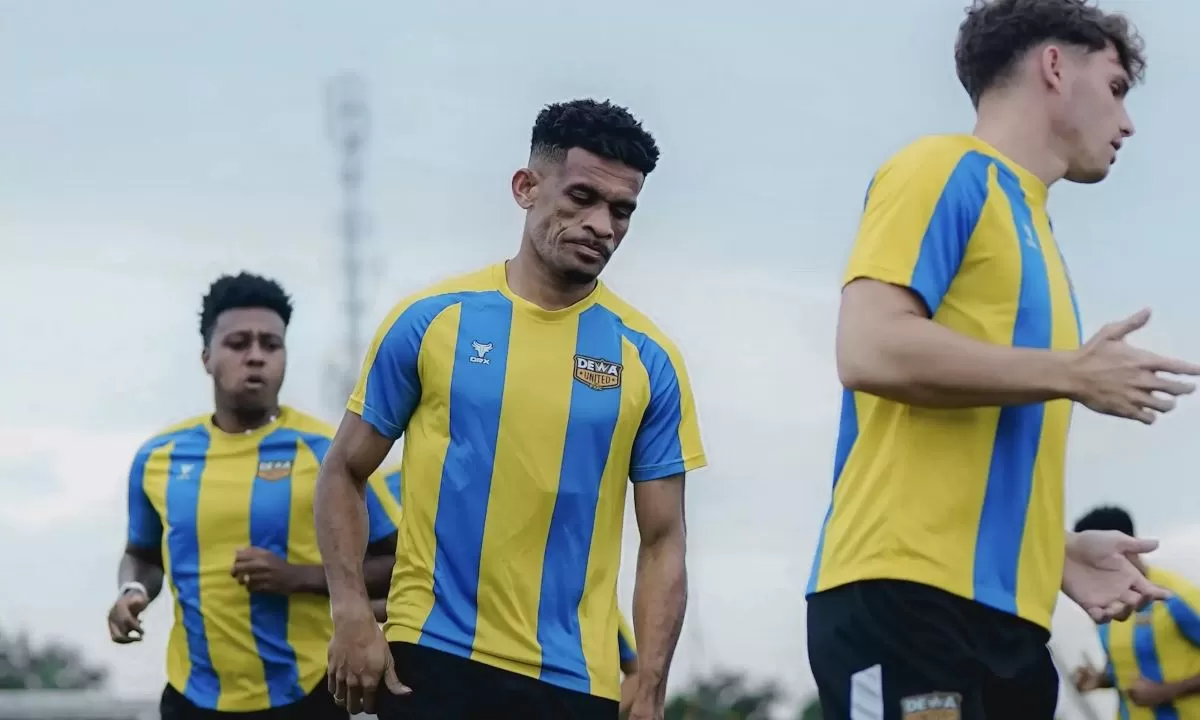 Pemain Dewa United Banten FC jalani latihan  (Dewa United )