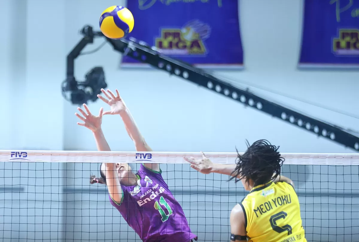 Langkah meyakinkan ditunjukkan Gresik Phonska Plus Pupuk Indonesia pada penutup babak reguler Proliga 2026. Menghadapi juara bertahan Jakarta Pertamina Enduro di GOR Candradimuka, Gresik menang 3-0. (PBVSI)