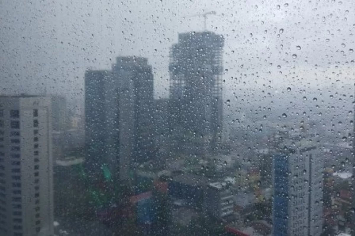 Peringatan Dini BMKG: Cuaca Ekstrem Hujan Lebat Untuk 28 Wilayah Indonesia Senin 17 Oktober 2022