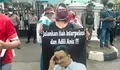 Pendemo Aksi Jakarta Bergerak Minta Formula E Dibatalkan KPK Juga Diminta Untuk Periksa Anies Baswedan