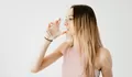Minum Air  dengan Cara Ini dapat Menyebabkan Penyakit Pencernaan