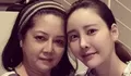 Ibu Mendiang Tangmo Nida Mengunjungi Polisi di Bangkok, Menuntut Autopsi Kedua Putrinya
