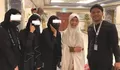 Bertemu Penggemar di Tanah Suci Saat Umroh, Thariq-Fuji Didoakan Menikah dan Langgeng