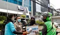 Jelang HUT ke 36, Asperindo Berbagi 360 Nasi Bungkus Jumat Berkah di 5 Lokasi di Jakarta