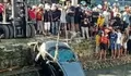 Mobil Honda Jazz Terjun ke Laut di Kota Baubau, Sulawesi Tenggara