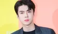 Kecerahan Layar HP Sehun EXO Jadi Sorotan Para Penggemar: Ketika layar hp Sehun secerah masa depannya haha