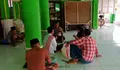 Bantu Kinerja Amil, Polsek Cariu Terima dan Salurkan Zakat