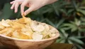 Ngemil Sehat dengan Camilan Keripik Kentang Tinggi Serat dan Bebas Gluten