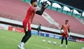 PSS Sleman Akui Lini Depan Persija Tajam, Kiper Anthony Pinthus pun Esktra Waspada Hadapi Lawan