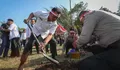 Hadirkan Udara Bersih, Pemkot dan Polrestabes Bandung Tanam Pohon Produktif