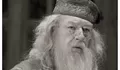 Sir Michael Gambon, Pemeran Prof. Albus Dumbledore di Film Harry Potter Meninggal Dunia, Ini Profilnya!