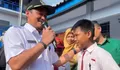 Berikan Bantuan kepada Siswa Kurang Mampu, Plt Bupati Pemalang Kunjungi SD Muhammadiyah Kebondalem