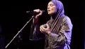 Cerita Penyanyi Sinead OConnor Menjadi Mualaf Sebelum Meninggal Dunia : Perjalanan Spiritualitas yang Cerdas