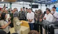 Seskab Teddy dan Menaker Tinjau Magang Nasional di Paragon, Dorong Anak Muda Siap Masuk Dunia Kerja