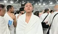 Denny Caknan Jalani Ibadah Umrah di Awal Tahun 2026, Langsung Cukur Pelontos