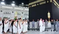 Prabowo Sempatkan Umrah di Sela Kunjungan ke Arab Saudi, Momen Langka Tunaikan Shalat di Dalam Ka’bah