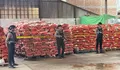 Polda Jateng Bongkar Penyelundupan 123 Ton Bawang Ilegal di Semarang