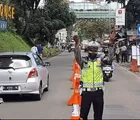 H+1 Lebaran Arus Lalin Lembang Alami Kepadatan, Polisi Terapkan Sistem Ini Untuk Mengurai Kemacetan