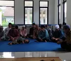 Pemdes Sumbersari Anggarkan Insentif untuk Guru Ngaji: Peran Ulama dan Umaro dalam Pembinaan Masyarakat Desa!
