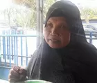 Tiga Hari Terlantar di Pekanbaru, Ibu ini Mengadu ke Wartawan