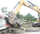 Puluhan Bangunan Liar Dieksekusi