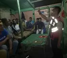 Bhabinkamtibmas Teratakbuluh Berikan Pesan Kamtibmas