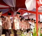 Jadi Inspektur Upacara HUT ke-55 Pramuka, Gubernur Riau Kagum Menyaksikan Atraksi Penggalang