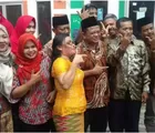 Serius Membahas Keluhan Warga, Jufri Zubir Ketinggalan Penerbangan