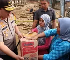 Kapolda Banten Turun Langsung Bantu Korban Banjir