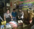 Polisi Peduli ini Bantu Dua Keluarga Kurang Mampu