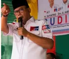 Warga Rohul Mengeluh Rakit Bantuan BPBD Dipungut Biaya