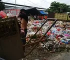 Deadline Berakhir Hari Ini, Sampah di Pekanbaru Masih Berserakan di Mana-mana