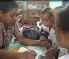 Kartini dari Timur Tetap Mengajar Walau Honor Tak Dibayar 3 Tahun