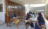 Unik! SMP PCI Jadikan Konsep Perpustakaan Library Café Menyatu dengan Mushola.                 