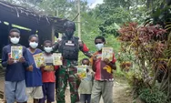 Kunjungi Anak-anak di Kampung Perbatasan, Satgas Yonif 512 QY Bagikan Buku Dan Alat Tulis