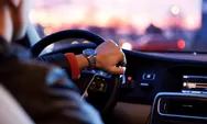 8 Tips Berkendara Aman sesuai Aturan yang Harus Diperhatikan Supaya Selamat Sampai Tujuan