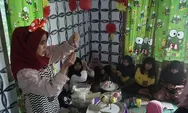 Rayakan Imlek 2022, Anak-anak Kampung Mandarin Batang Membuat Bakpao Karakter