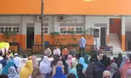 Jelang Lebaran, Sekolah Islam Al-Iman Santuni Yatim dan Duafa