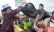 Banjir Rob Rendam Pelabuhan Tanjung Emas, Nasib Penumpang Kapal Tak Jelas