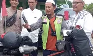 Ustadz abdul Somad berikan doa kepada Yunus, guru asal Jombang Jawa Timur yang 'nekat' gowes ke Makkah