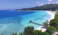 Uniknya Fenomena Destinasi Wisata Alam Danau Cantik di Pantai Jikumerasa Maluku, Surganya Para Peselancar!