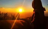 View Sunrise dan Sunset  Terbaik !!! Tempat Wisata Gunung Kunir Purworejo, Keren Abis Bestie