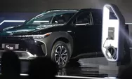 Siapkan Listrik 3.500 Watt Jika Ingin Mengecas Toyota bZ4X di Rumah