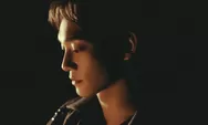 Lirik Lagu dan Terjemahan 'Last Scene' oleh Chen, Personel Boyband Korea Selatan 'EXO'