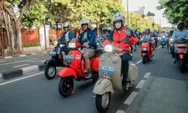 Pejabat RI Konvoi Motor Listrik di Jakarta 