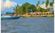 Simak! Destinasi Wisata Unik yang Berada di Pantai Takisung, 'Pulau Batu Berjanggut' Kalimantan Selatan