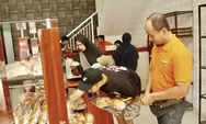 Foto: Alhamdulillah! Baru Saja Dibuka, Outlet Alisya Bakery di Ruko The Avenue Citra Raya Dipenuhi Pelanggan.