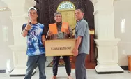 Rumah Gemilang Indonesia Al Azhar Bantu Wakaf Quran untuk Masjid Silaturahmi Bogor