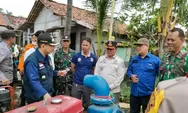 Kunjungi Tiga Sekolah Terdampak Banjir di Kecamatan Sukakarya, Pj Bupati Bekasi Bilang Begini